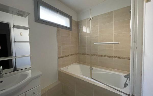 Appartement à louer    3 pièces • 58,18 m2 Paris 15