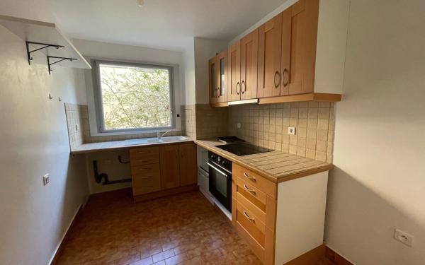 Appartement à louer    3 pièces • 58,18 m2 Paris 15