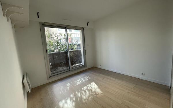 Appartement à louer    3 pièces • 58,18 m2 Paris 15