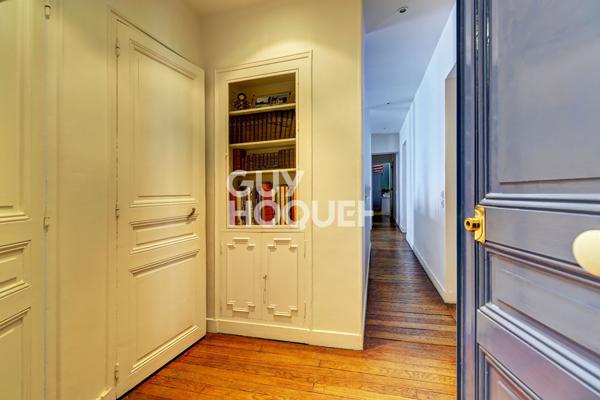 APPARTEMENT À VENDRE DE 7 PIÈCES DE 129,00 M²