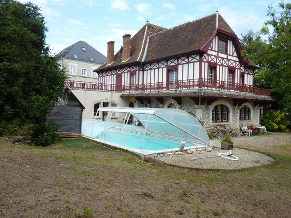 Bridoré (37600) Manoir anglo normand entre Loches et Beauval, idéal pour chambres d'hotes