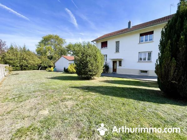 Vente                                                      Maison
                        
                     8 pièces                      198 m2                     à Seloncourt