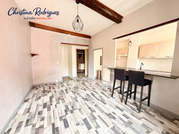 LORGUES APPARTEMENT AVEC GRENIER
