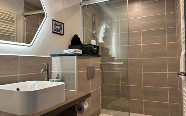 Immeuble à vendre    4 pièces • 89 m2 La Rochelle