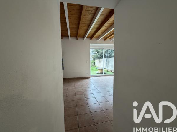 Maison à vendre 5 pièces 93 m² Pont-l'Abbé-d'Arnoult