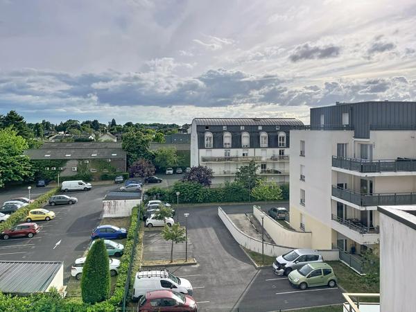 T3 loué avec terrasse et double parking