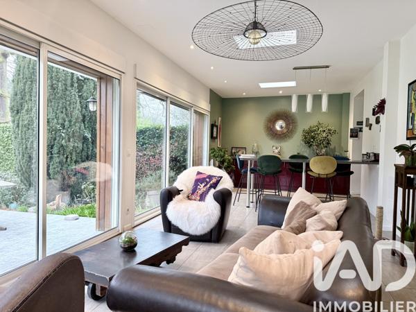 Maison à vendre 7 pièces 231 m² Neuilly-Plaisance