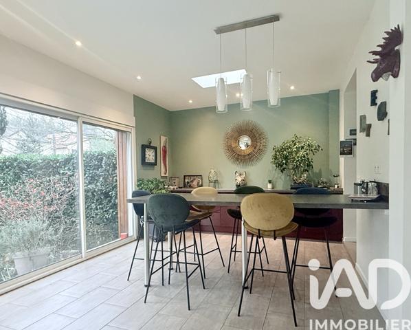 Maison à vendre 7 pièces 231 m² Neuilly-Plaisance