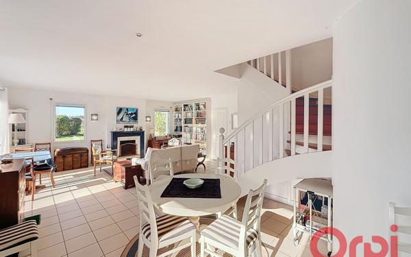 Maison à vendre    9 pièces • 200 m2 La Trinité-sur-Mer