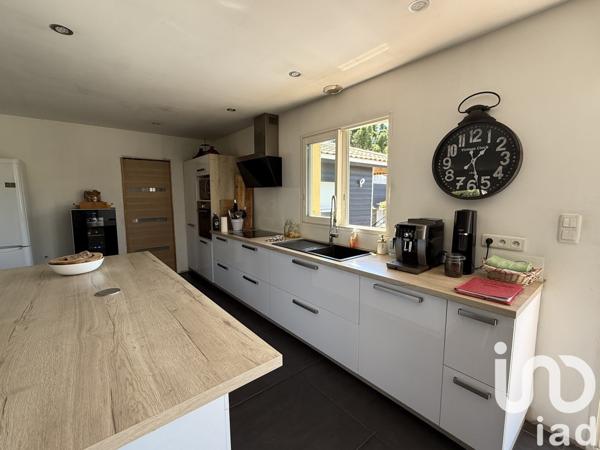 Maison traditionnelle 4 pièces de 133 m² à Baziège (31450)