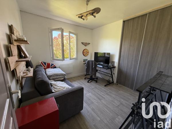 Maison traditionnelle 4 pièces de 133 m² à Baziège (31450)