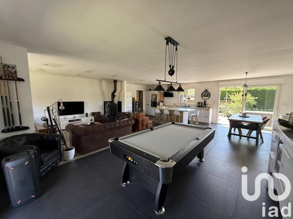 Maison traditionnelle 4 pièces de 133 m² à Baziège (31450)