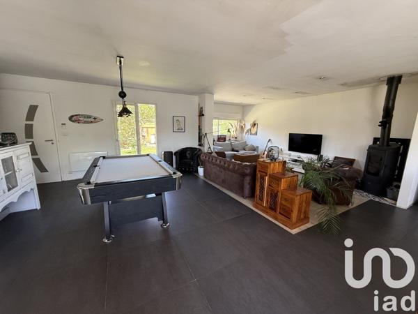 Maison traditionnelle 4 pièces de 133 m² à Baziège (31450)