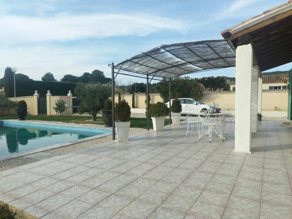 Villa Mouries 5 pièce(s) 100 m2 - PARCELLE DE 1029m2 PISCINE