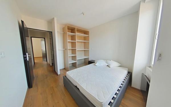 Appartement à louer    4 pièces •  Romans-sur-Isère