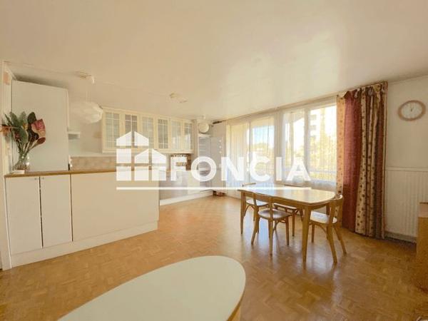 Location Appartement 3 pièces 63.22 m² - 3 PLACE DES ACACIAS Champs Sur Marne 77420