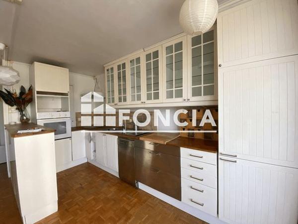 Location Appartement 3 pièces 63.22 m² - 3 PLACE DES ACACIAS Champs Sur Marne 77420