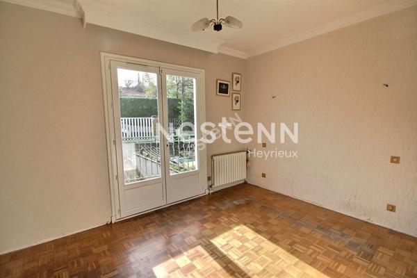 Saint Pierre De Chandieu 5 pièces 123.98 m2 sur 865m² de parcelle - DPE :F