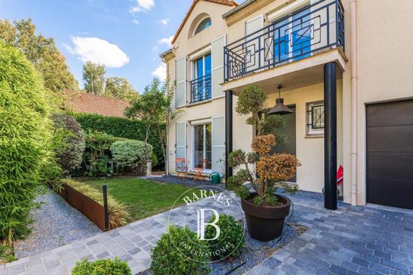 Ville-d'Avray, Maison de ville 3 Chambres -  210 m² à vendre