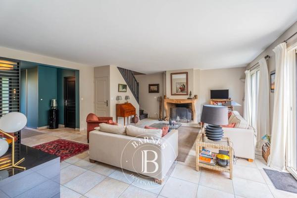 Ville-d'Avray, Maison de ville 3 Chambres -  210 m² à vendre