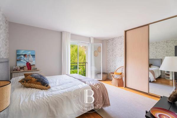 Ville-d'Avray, Maison de ville 3 Chambres -  210 m² à vendre