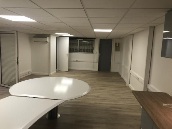 Baie-Mahault (97122) BUREAU