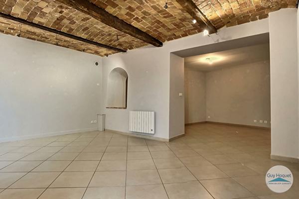 Location d'un appartement 3 pièces à MIRMANDE 26270