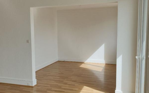 Appartement à louer    2 pièces •  Irigny