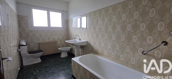 Maison à vendre 9 pièces 197 m² Blanquefort