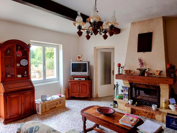 À vendre - Maison de campagne, 10 pièces situé à Belleville-en-Beaujolais (69220)