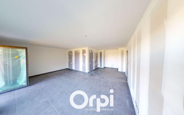 Appartement à vendre    3 pièces •  Mont-Saint-Martin