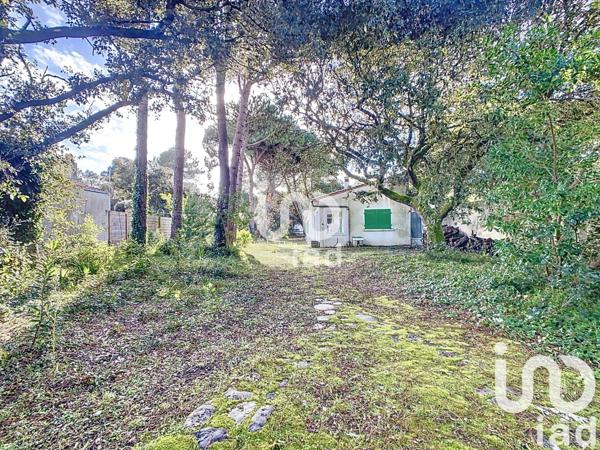 Maison traditionnelle 8 pièces de 123 m² à La Couarde-sur-Mer (17670)