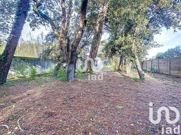 Maison traditionnelle 8 pièces de 123 m² à La Couarde-sur-Mer (17670)