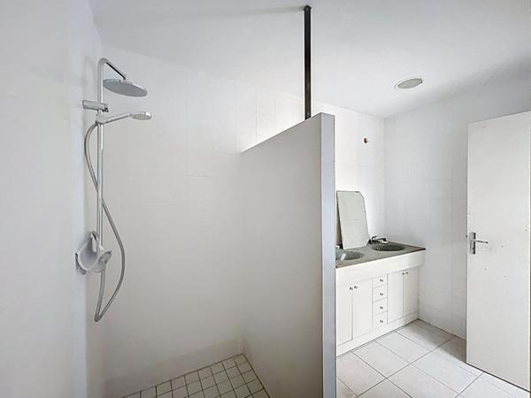 Local d'activité Montilliers