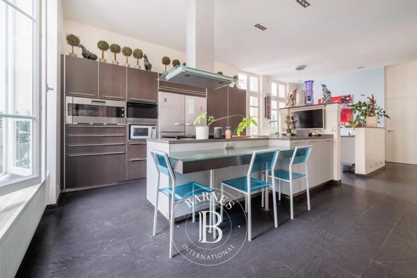 Paris 16ème, Hôtel particulier 5 Chambres -  340 m² à vendre
