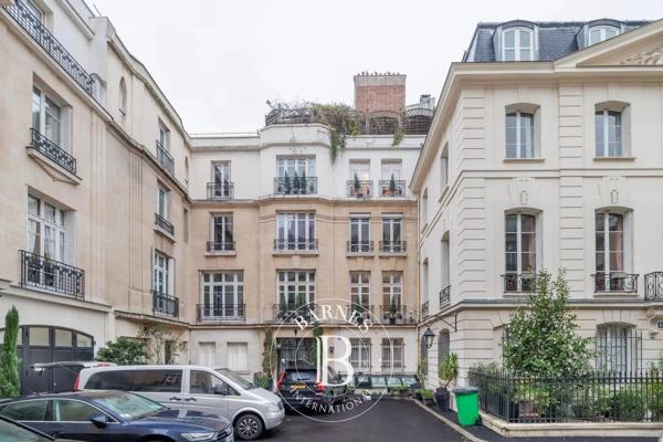 Paris 16ème, Hôtel particulier 5 Chambres -  340 m² à vendre