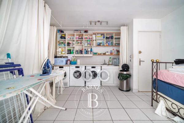 Paris 16ème, Hôtel particulier 5 Chambres -  340 m² à vendre