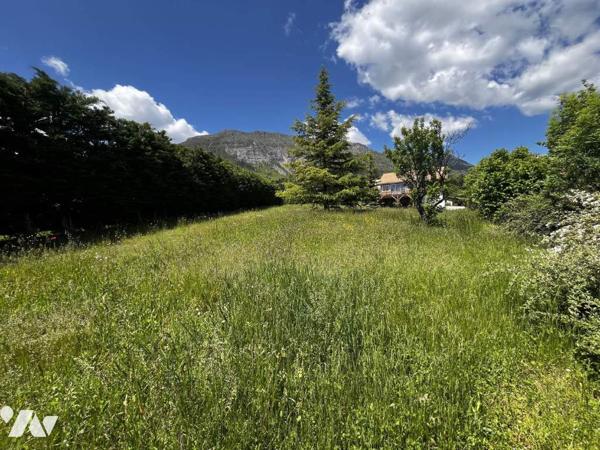 GAP MALCOMBE TERRAIN DE 906M²  EXPOSE SUD OUEST