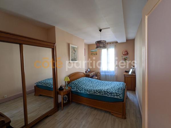 Vente
                Maison126 m² - 6 Pièces -
                    CHATEAU RENARD (45220)