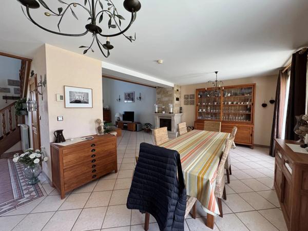 Vente                                                      Maison
                        
                     6 pièces                      154 m2                     à Bornel