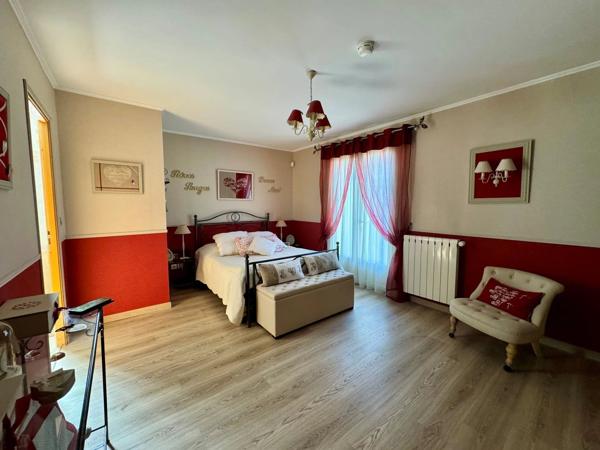 Vente                                                      Maison
                        
                     6 pièces                      154 m2                     à Bornel
