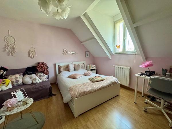 Vente                                                      Maison
                        
                     6 pièces                      154 m2                     à Bornel