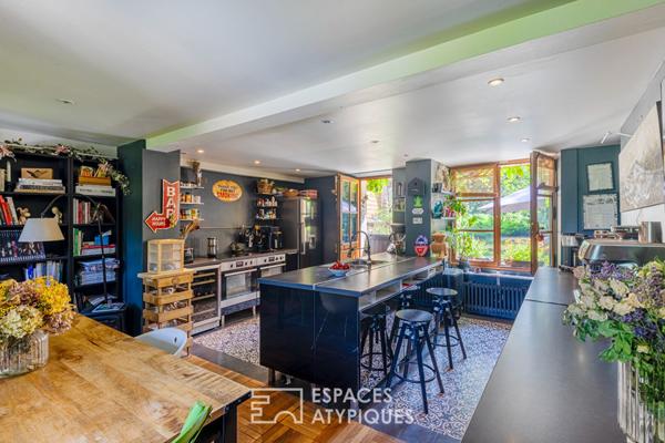 Maison de maitre unique avec parc, étang, grotte, cascade et piscine, au coeur de la Vallée de Chevreuse