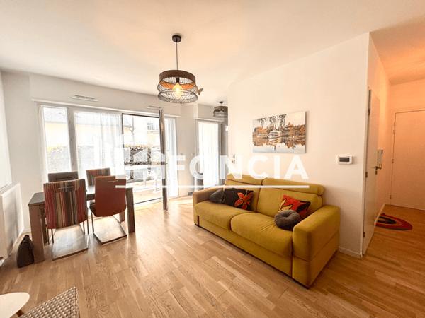 Location Appartement meublé 3 pièces 63.25 m² - La Rochelle 17000