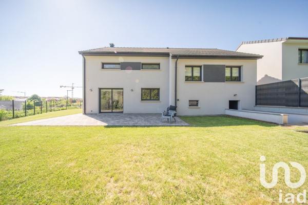 Maison 4 pièces de 144 m² à Villerupt (54190)