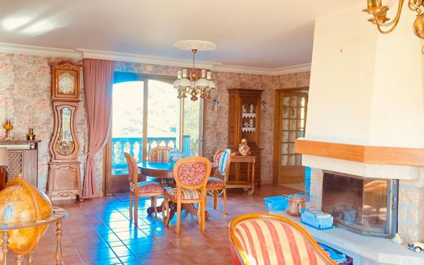 Maison à vendre    4 pièces • 153,57 m2 Orvault