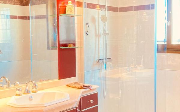 Maison à vendre    4 pièces • 153,57 m2 Orvault