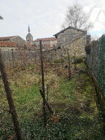 Ancerville centre, maison de village à fort potentiel avec intérieur à rénover