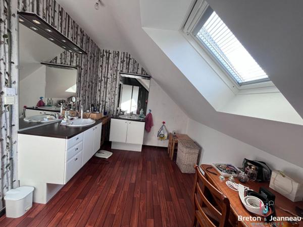 Spacieuse maison familiale à 15 min de Laval