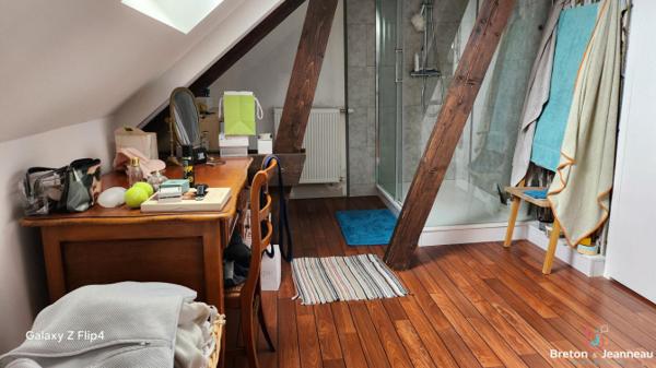 Spacieuse maison familiale à 15 min de Laval